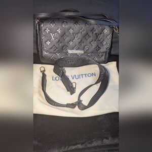 OFFERS WELCOME Black Shoulder Bag